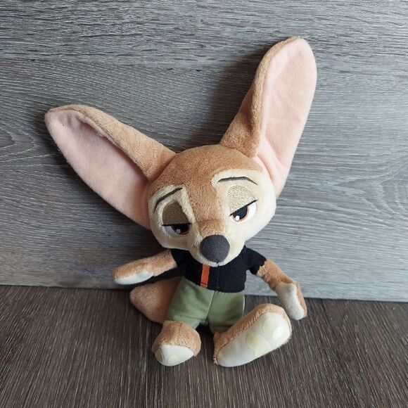 Disney Zootopia "Finnick" Fennec Fox Plush 9 Inch - Picture 1 of 3